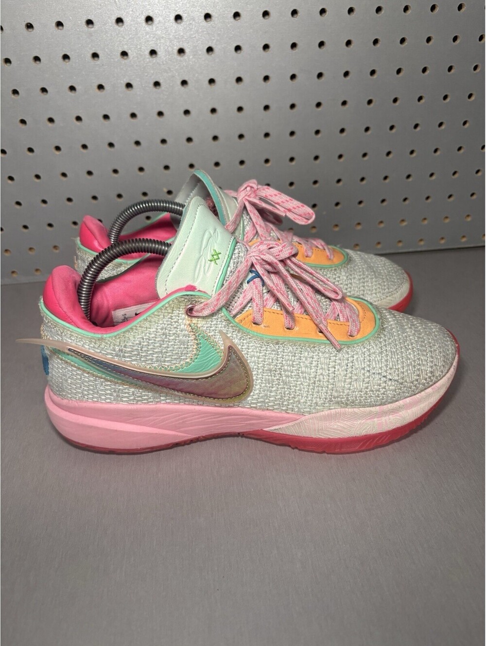 Nike LeBron XX 20 Time Machine Basketball Shoes Mens 9 Green Pink DJ5423-300